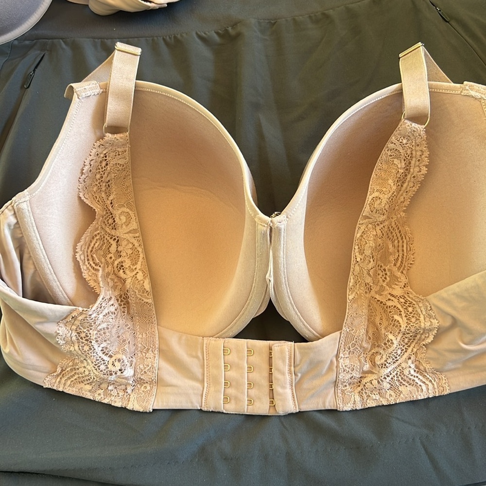 ThirdLove Elegant Lace Trimmed Beige Bras (2) - Picture 4 of 6